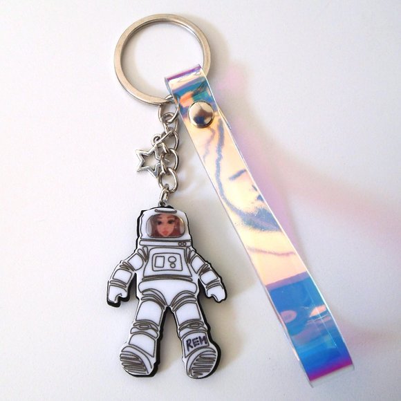 REM Keychain - Picture 1 of 3